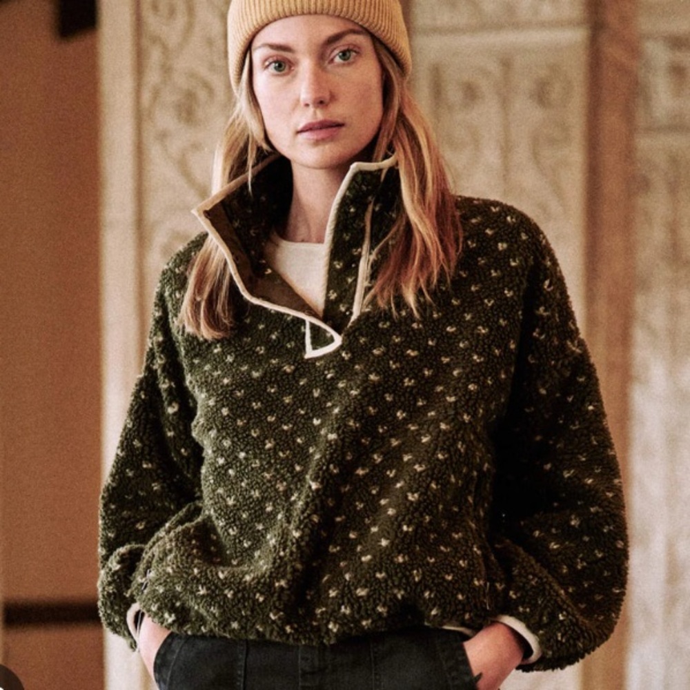 The great pullover in Hunter Green size 3